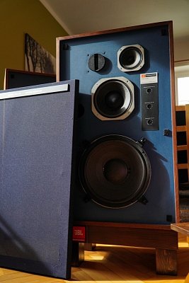 JBL 4315B