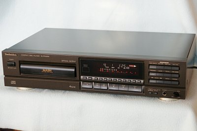 Technics SL-PG400A 1-bit MASH CD player