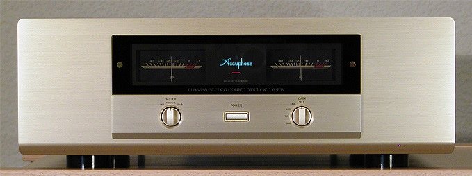 Accuphase A-20V