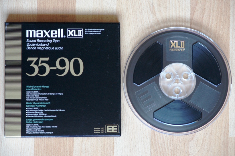 Maxell_XLII_1